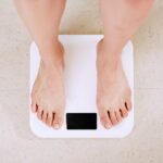 wellhealthorganic.com:easy-way-to-gain-weight-know-how-raisins-can-help-in-weight-gain